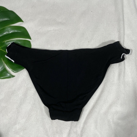 Robin Piccone Black Ruffle Bikini - Picture 12 of 14